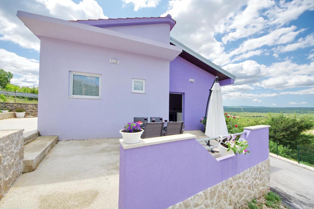 Holiday Home Paulin โอเบรอควาซ ภายนอก รูปภาพ