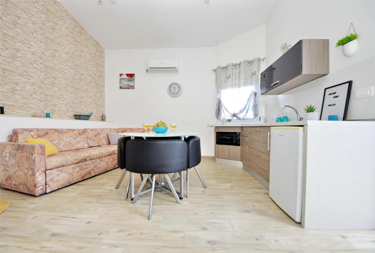 Holiday Home Paulin โอเบรอควาซ ภายนอก รูปภาพ