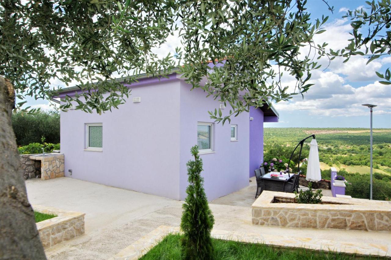 Holiday Home Paulin โอเบรอควาซ ภายนอก รูปภาพ